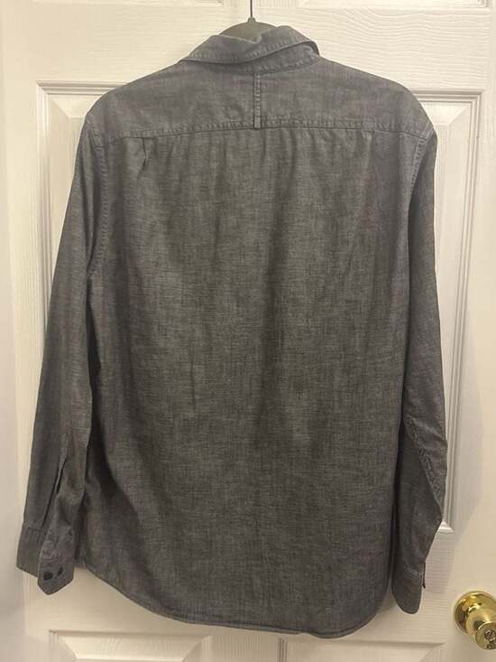 Banana Republic Men's Slim Fit Gray Slub Chambray Button Down Shirt Size M 15 x - Picture 8 of 8